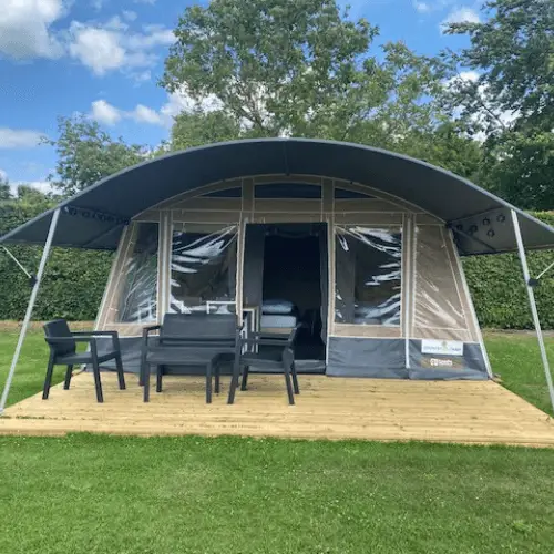 Lodge tent